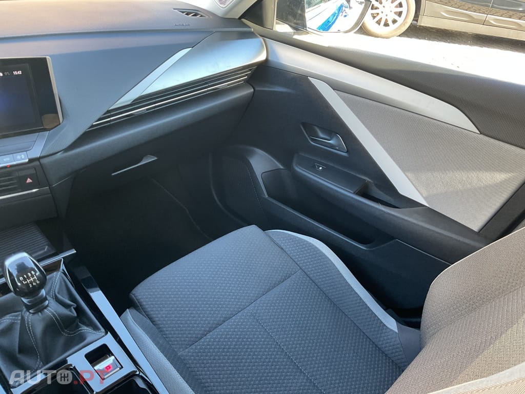 Opel Astra Sports Tourer 1.2 T Edition