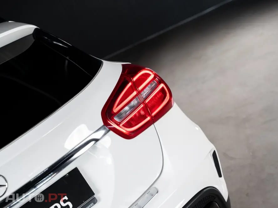 Mercedes-Benz GLA 200 AMG Line