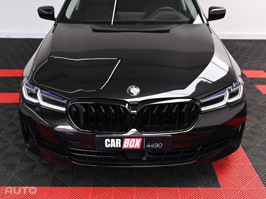 BMW 520 d Pack Desportivo M Auto