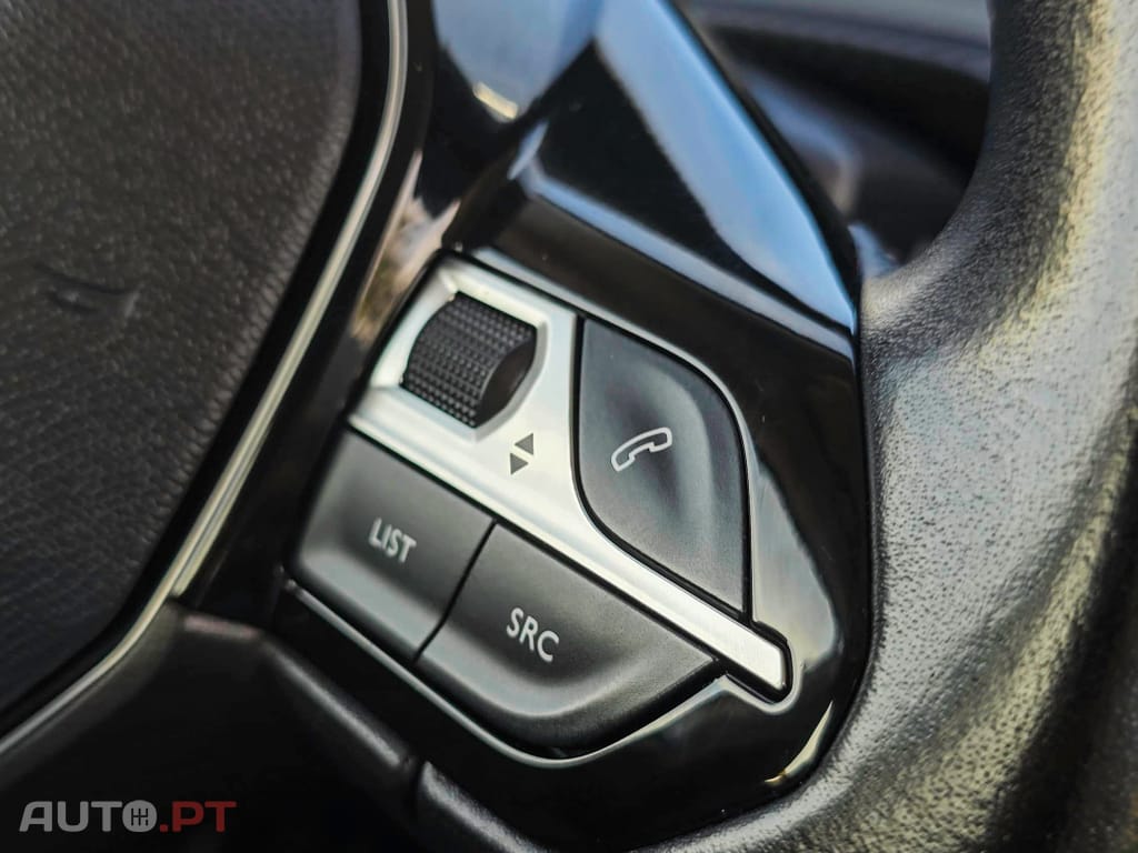 Peugeot 2008 1.2 PureTech Active Pack