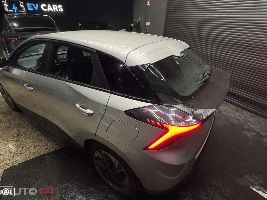 MG MG4 51 kWh Standard