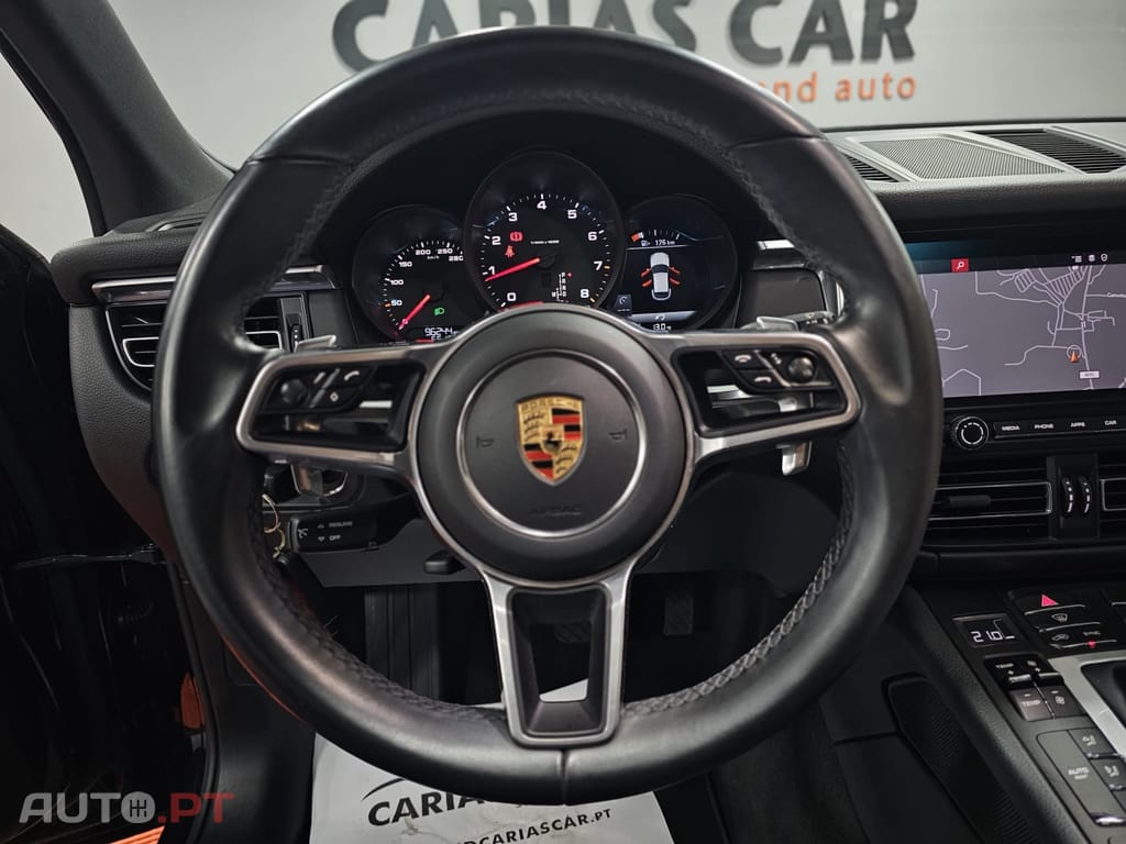 Porsche Macan Standard