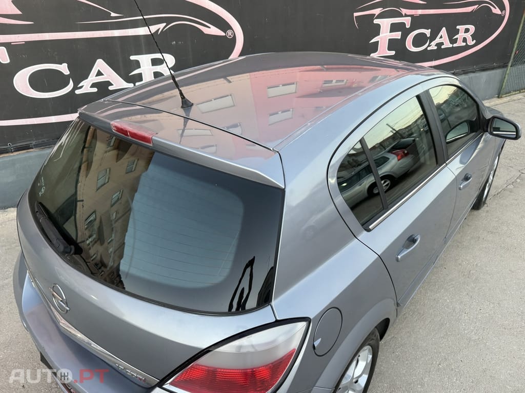 Opel Astra 1.7 CDTi Cosmo M5