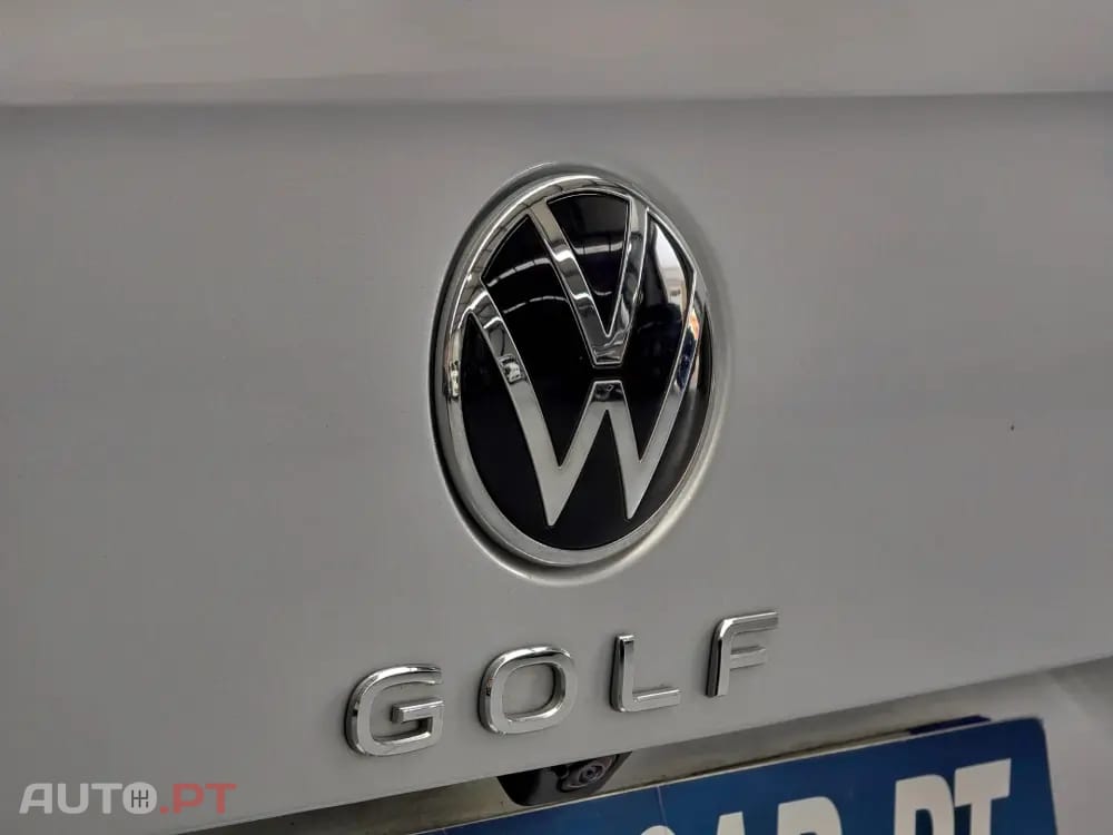 Volkswagen Golf Variant 1.0 eTSI OPF DSG Life