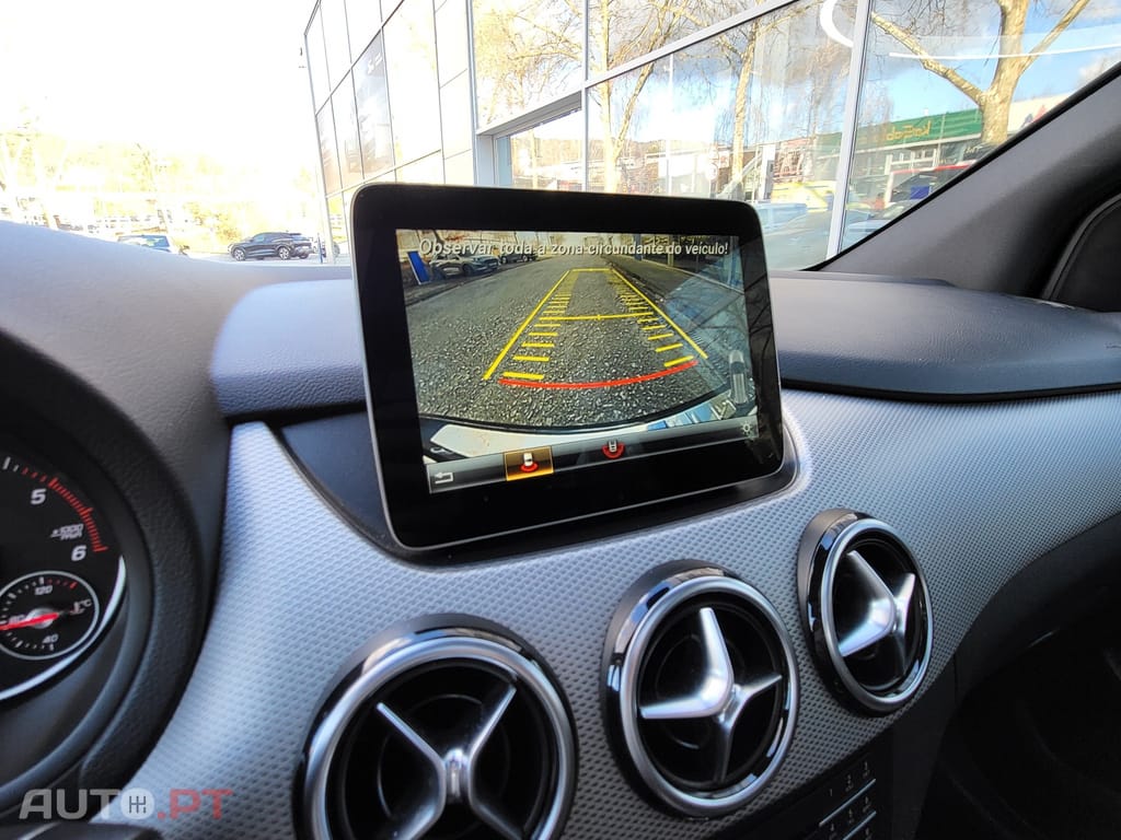 Mercedes-Benz B 220 d Style