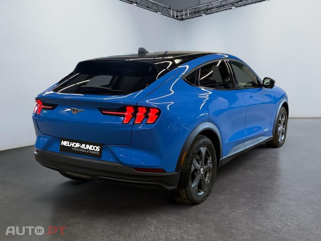 Ford Mustang Mach-E Standard Range