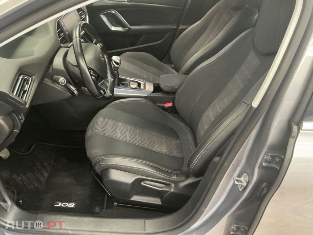 Peugeot 308 1.2 Puretech Allure