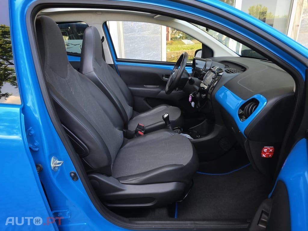 Toyota Aygo 1.0 X-Play Plus