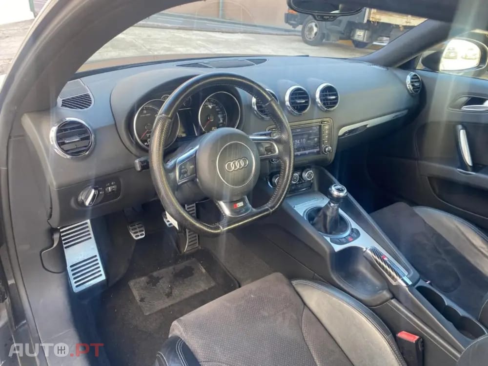 Audi TT 2.0 TDI quattro S-line
