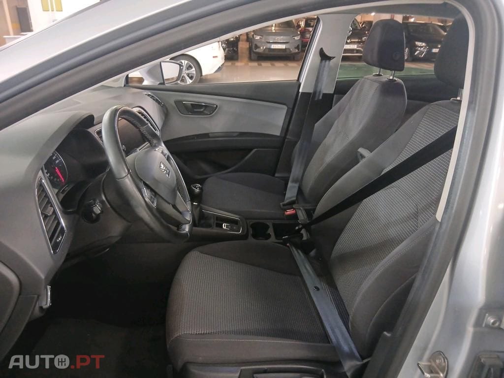 SEAT Leon 1.0 EcoTSI Style S/S — fotografia 5