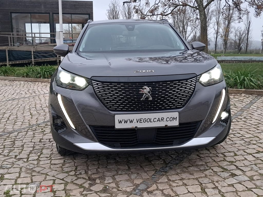 Peugeot 2008 PureTech 130 Allure Pack