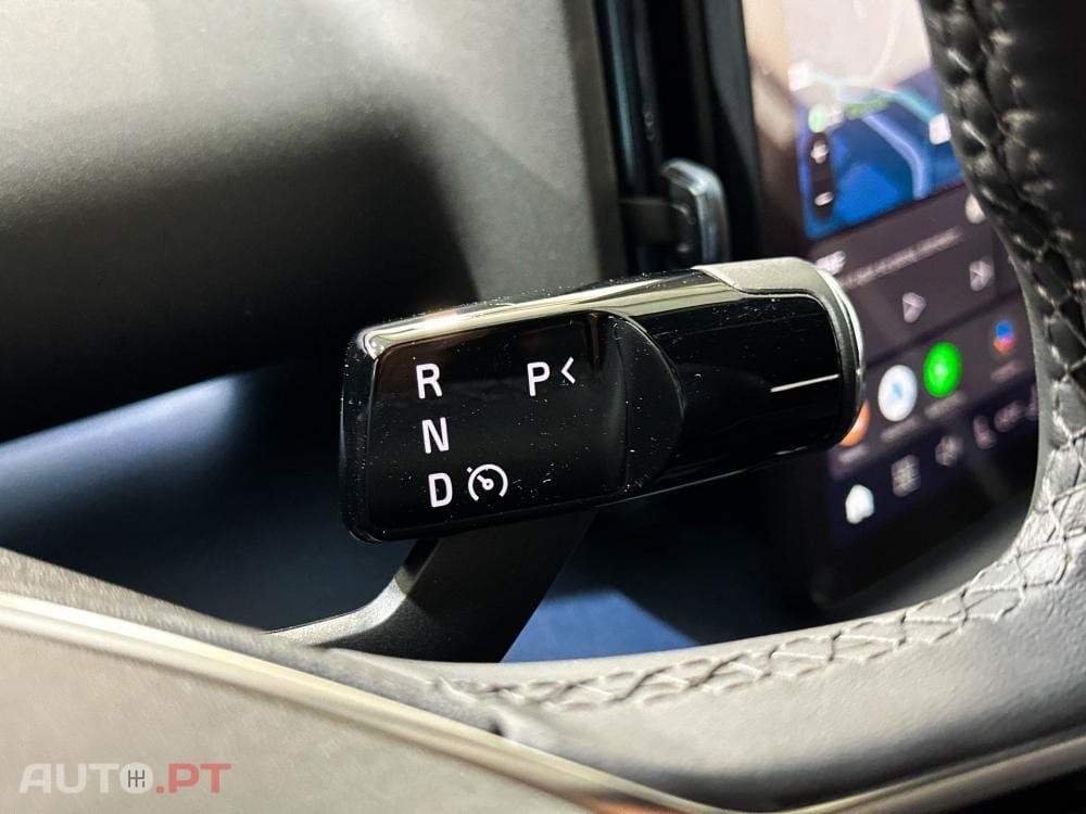 Volvo EX30 Single Motor Extended Range RWD Plus