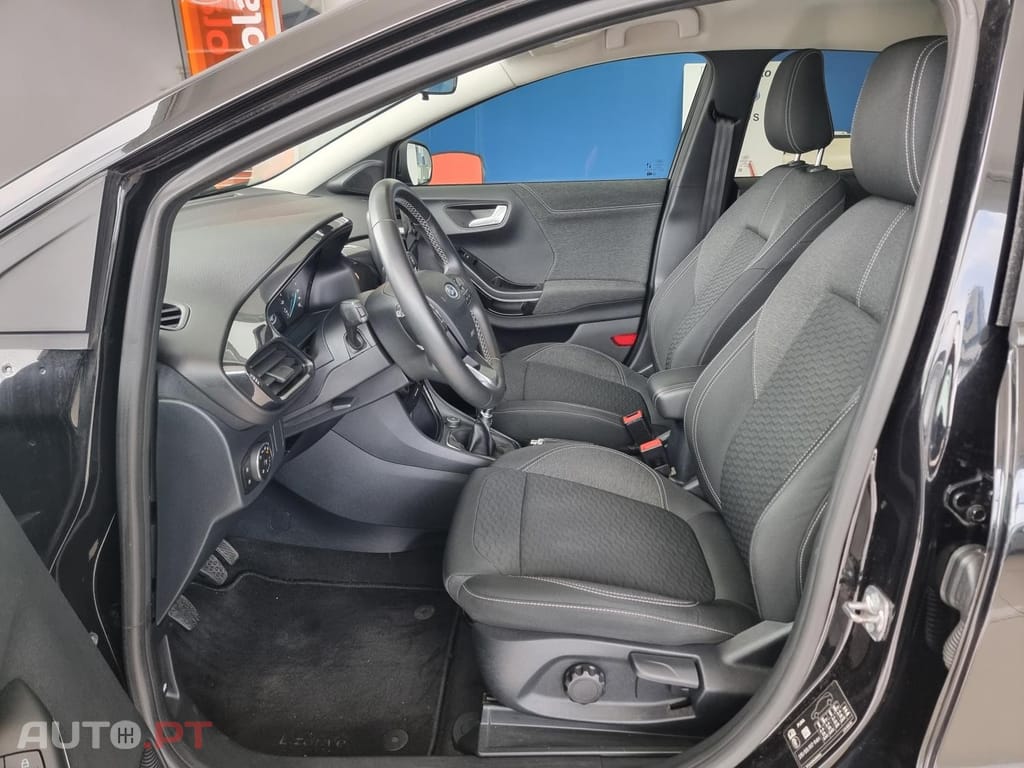 Ford Puma 1.0 EcoBoost MHEV Titanium