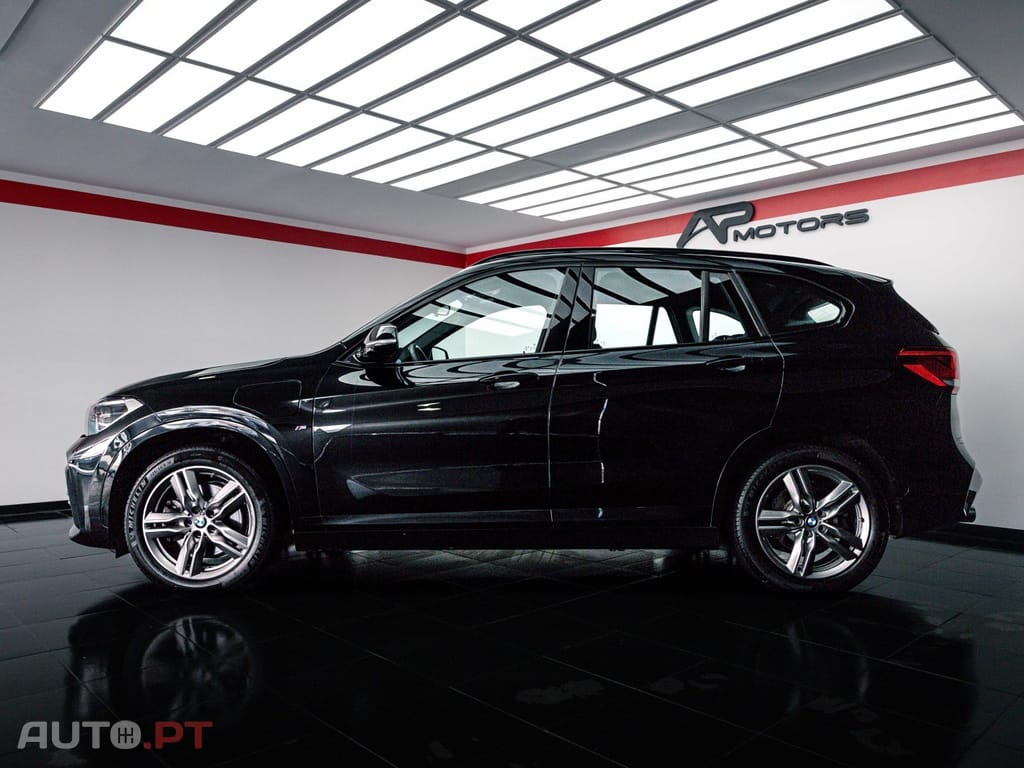 BMW X1 25 e xDrive Pack M