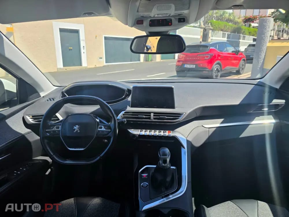 Peugeot 3008 1.2 PureTech Allure