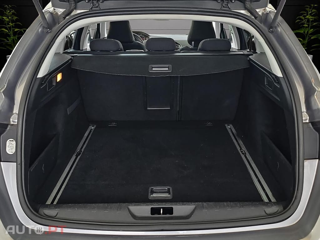 Peugeot 308 SW 1.6 BlueHDi Allure