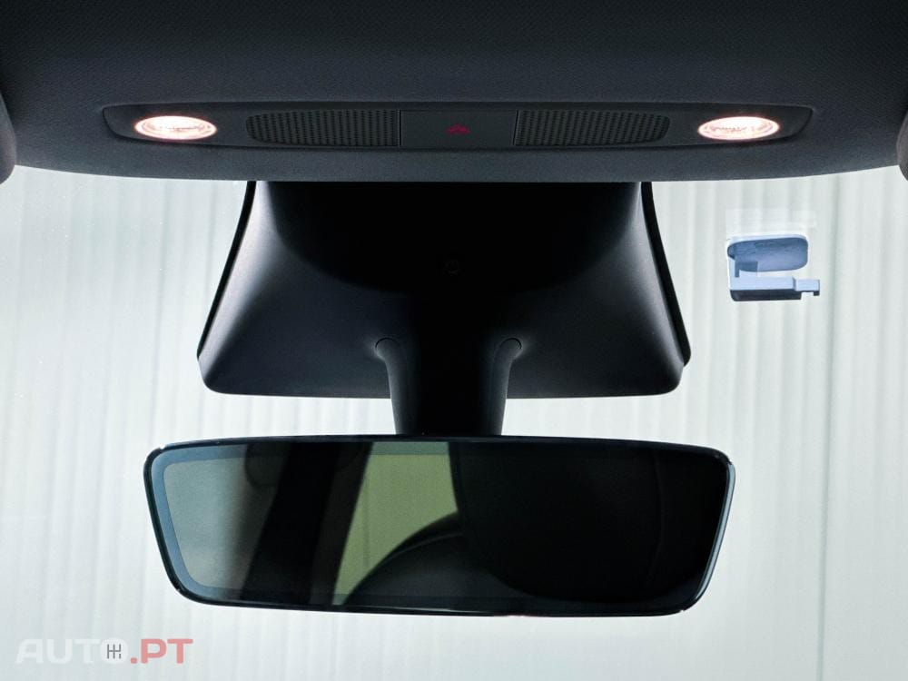 Tesla Model Y Long Range Dual Motor AWD