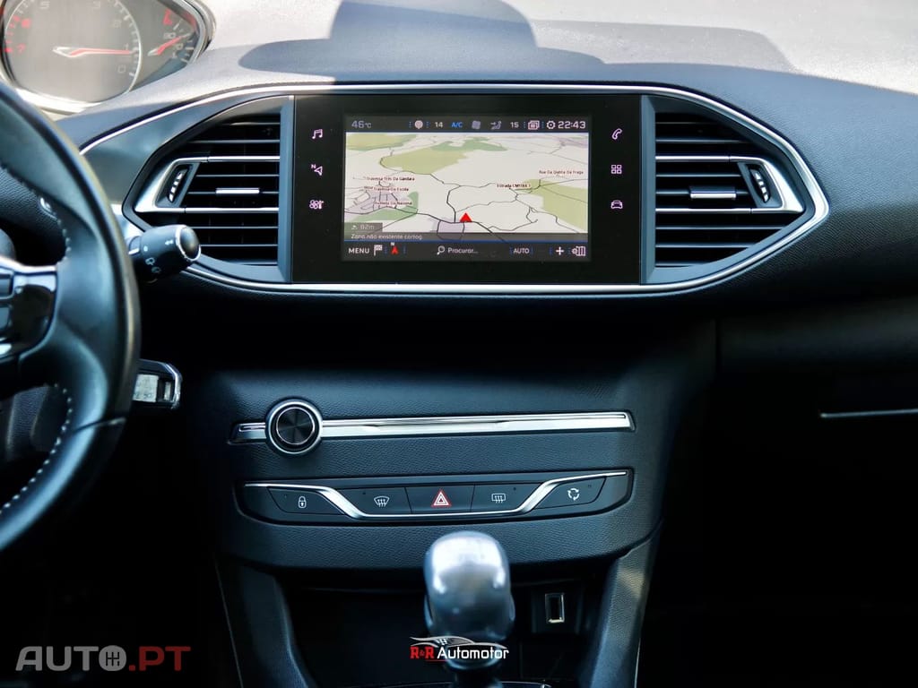 Peugeot 308 1.2 PureTech Business Line