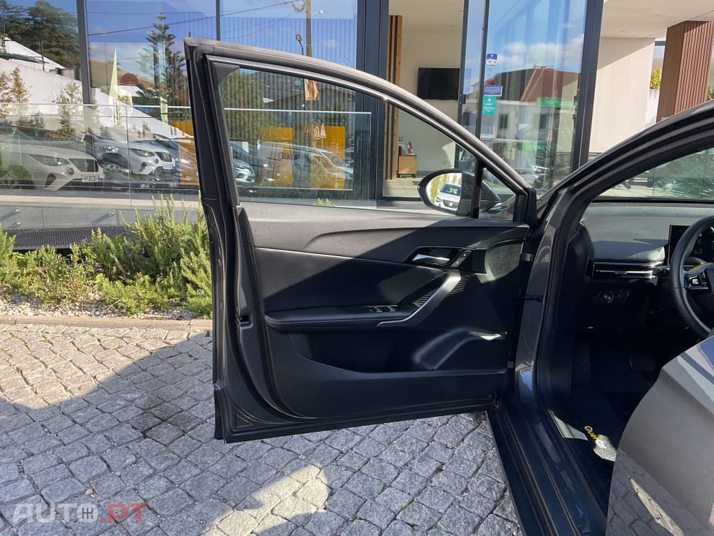 MG MG4 51 kWh Standard