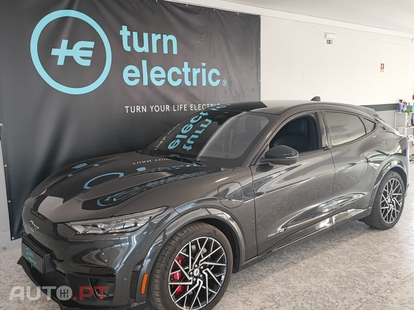 Ford Mustang Mach-E 98.7 kWh GT AWD