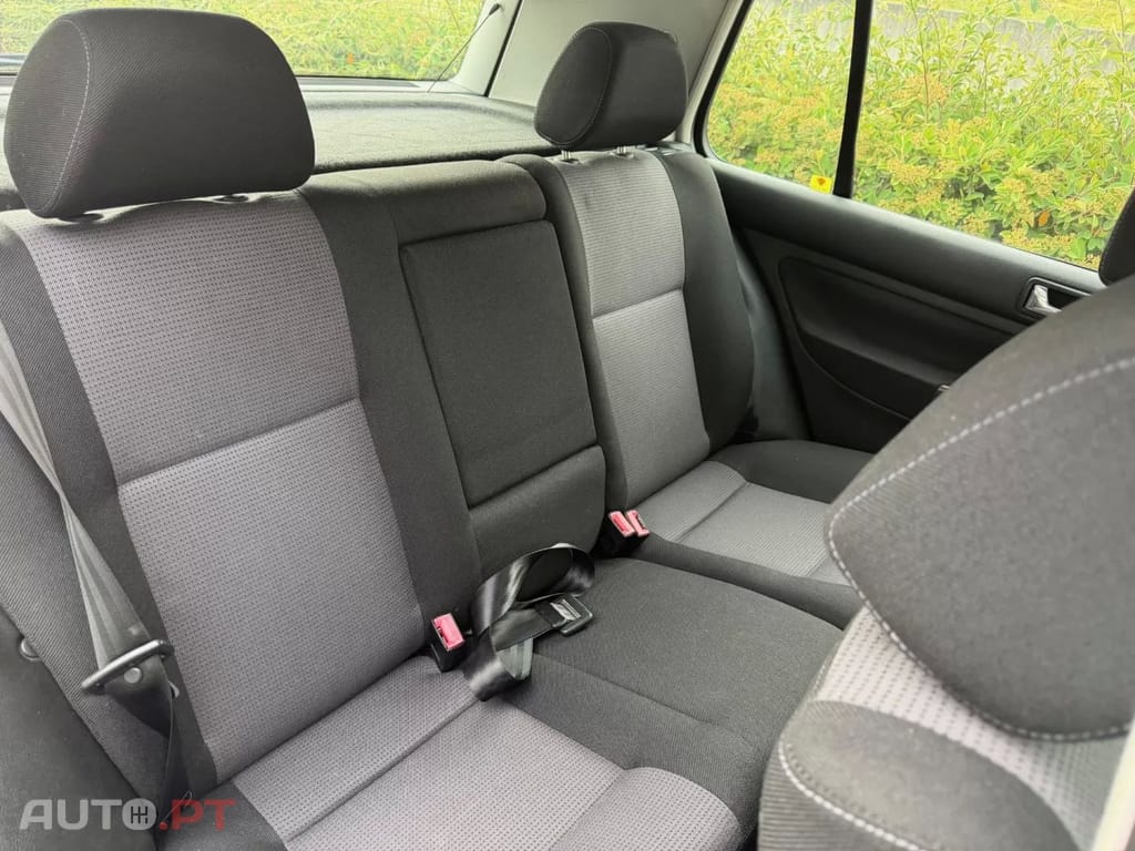 Volkswagen Golf 1.4 FSi Confortline