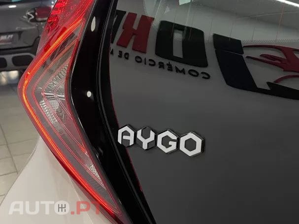 Toyota Aygo X Black&White