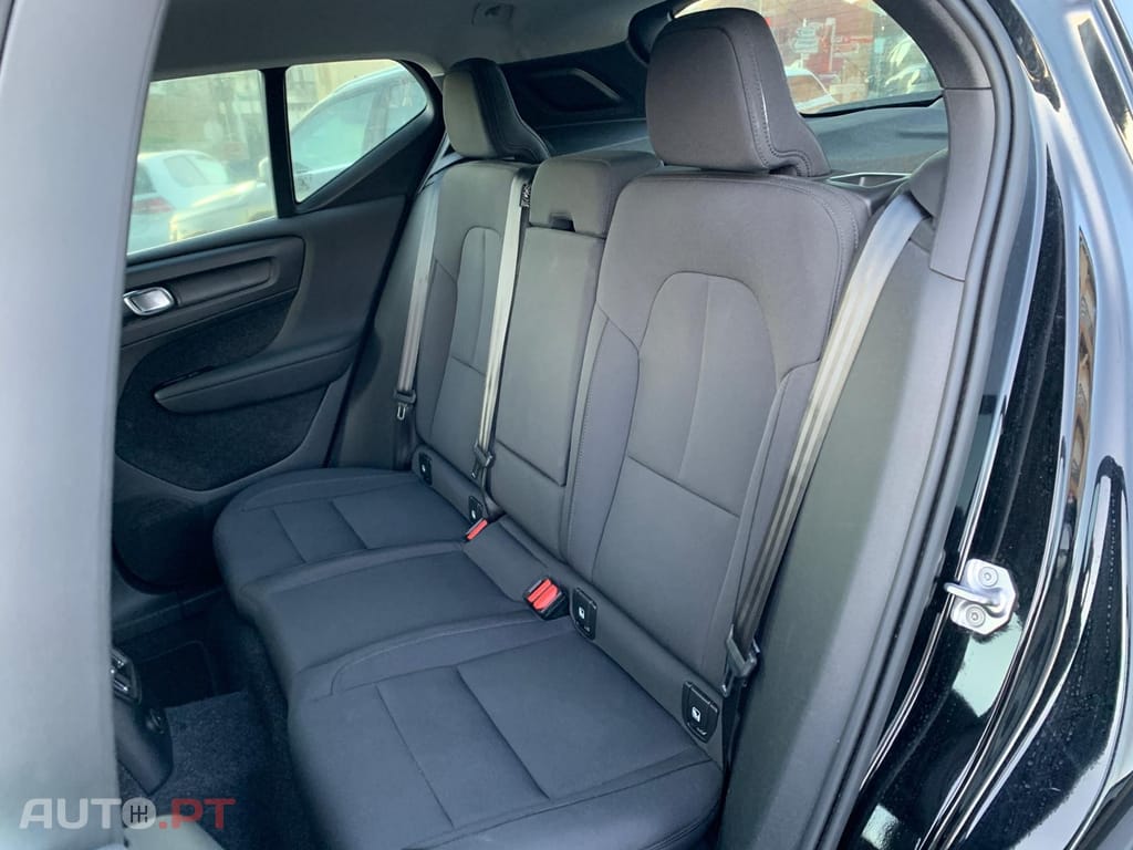 Volvo XC40 1.5 T5 PHEV Momentum