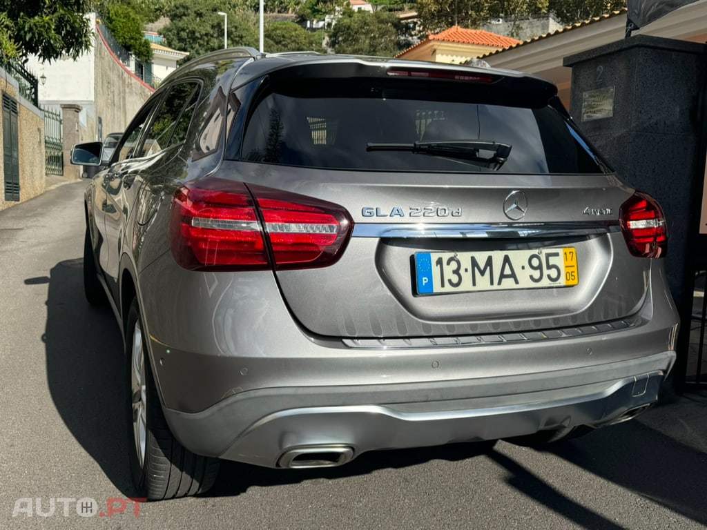 Mercedes-Benz GLA 220 4 matic