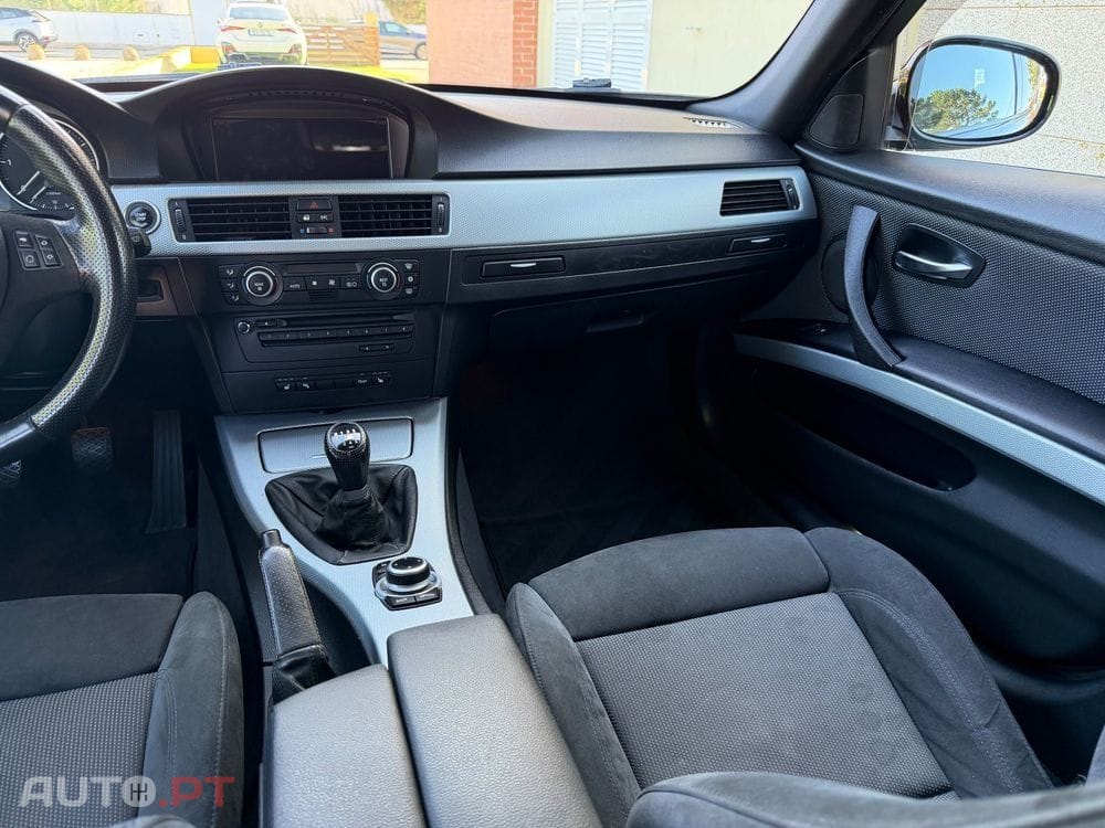 BMW 318 d Navigation Sport