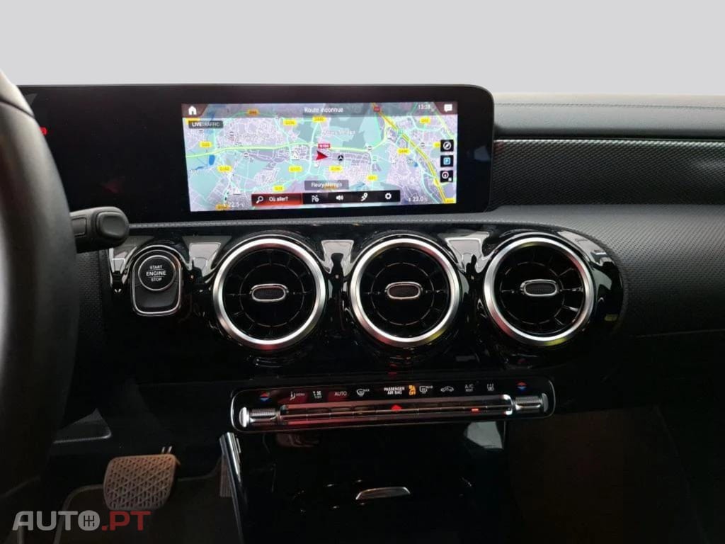 Mercedes-Benz CLA 250 e Progressive