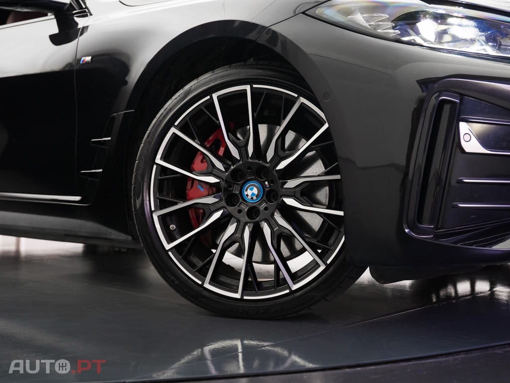 BMW i4 M50