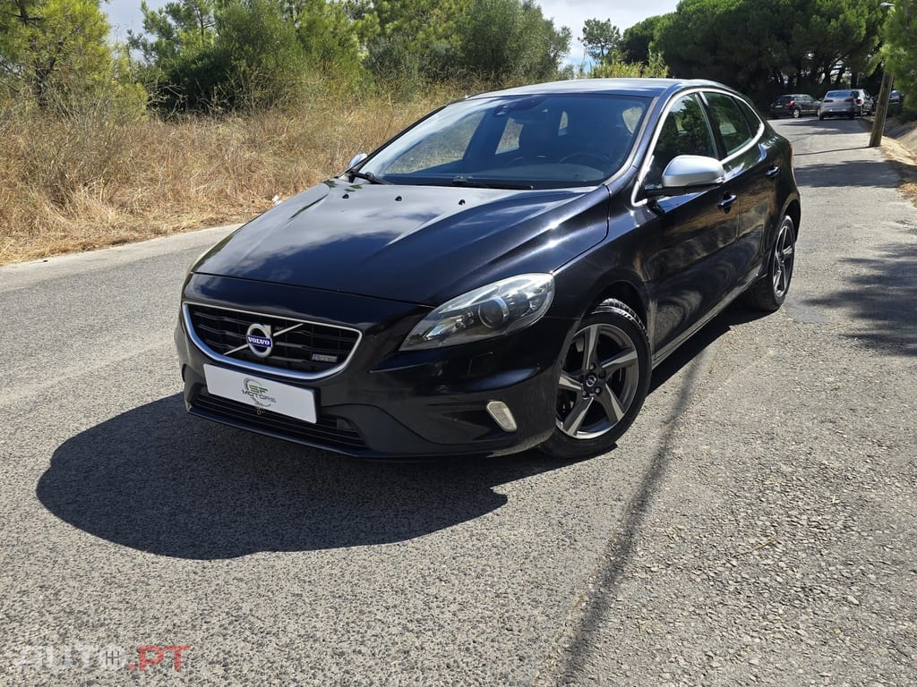 Volvo V40 2.0 D4 R-Design Summum