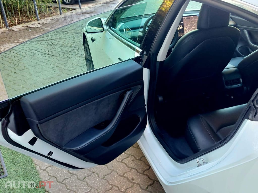 Tesla Model 3 AWD LONG RANGE DUAL MOTOR