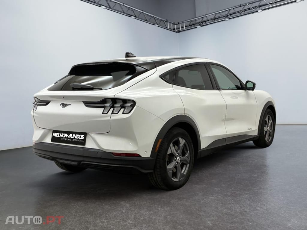 Ford Mustang Mach-E Standard Range