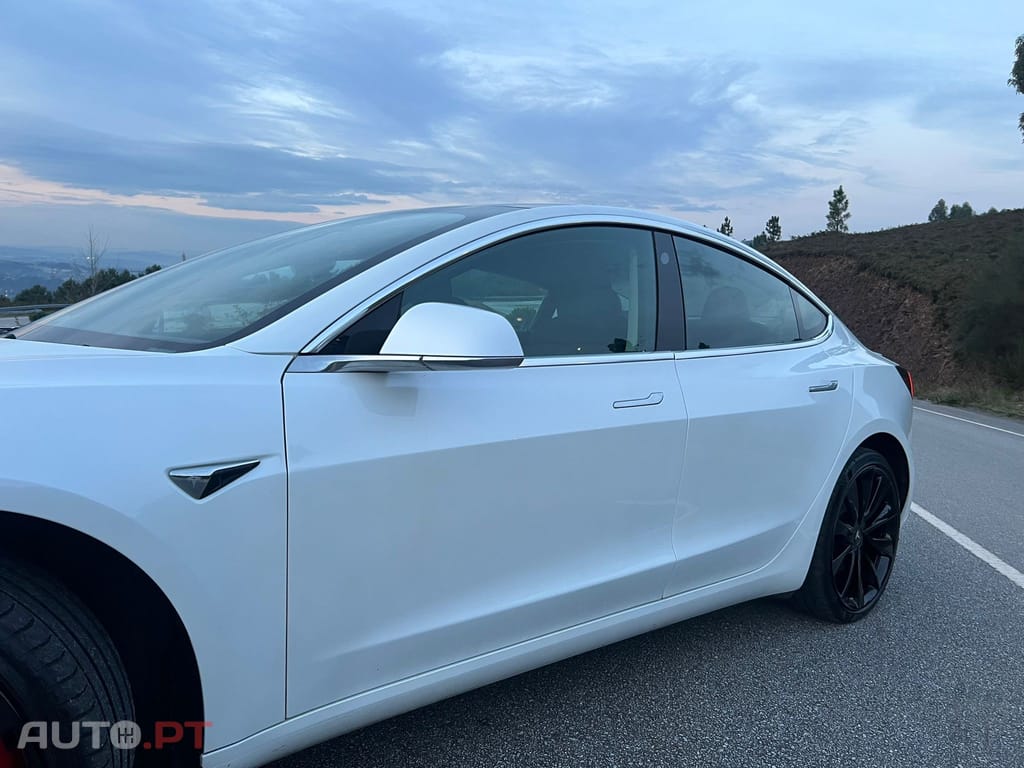 Tesla Model 3 Performance Dual Motor AWD