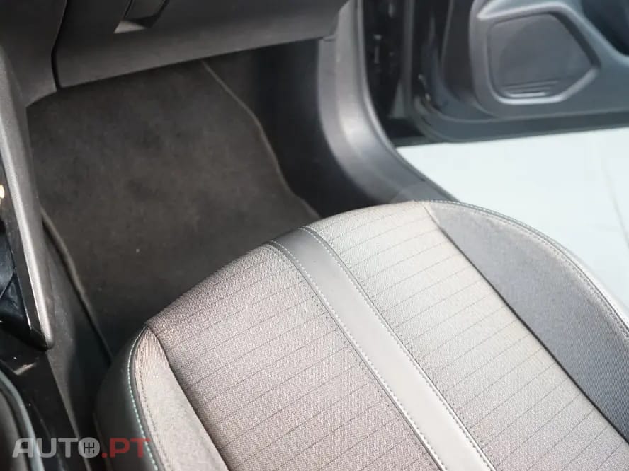 Peugeot 208 1.5 BlueHDi Allure Pack