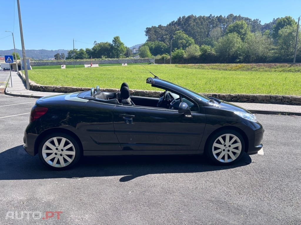 Peugeot 207 CC 1.6 HDi FAP