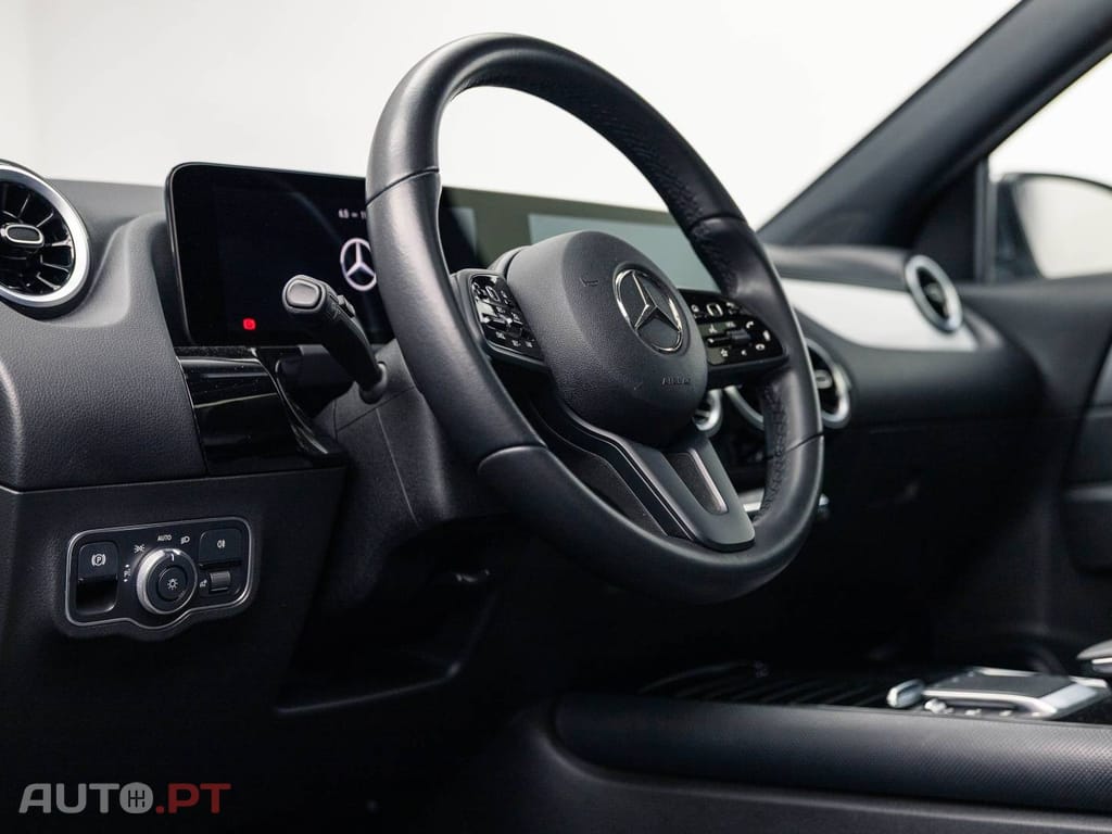 Mercedes-Benz GLA 250 e 8G-DCT Progressive