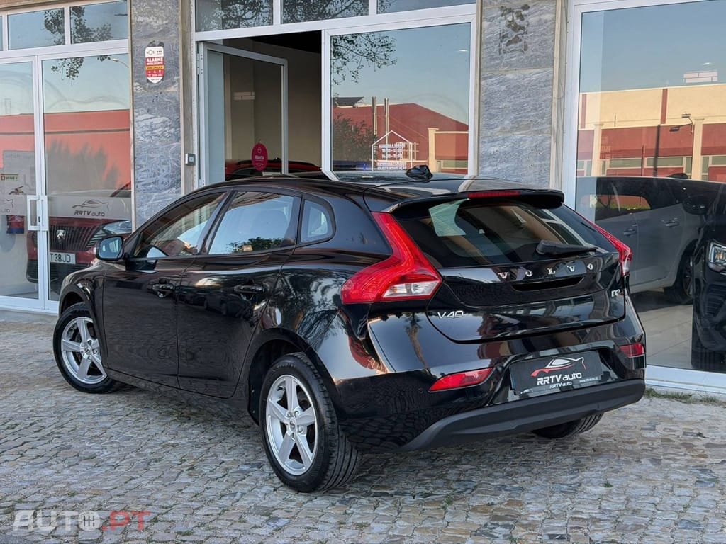 Volvo V40 2.0 D2 Kinetic