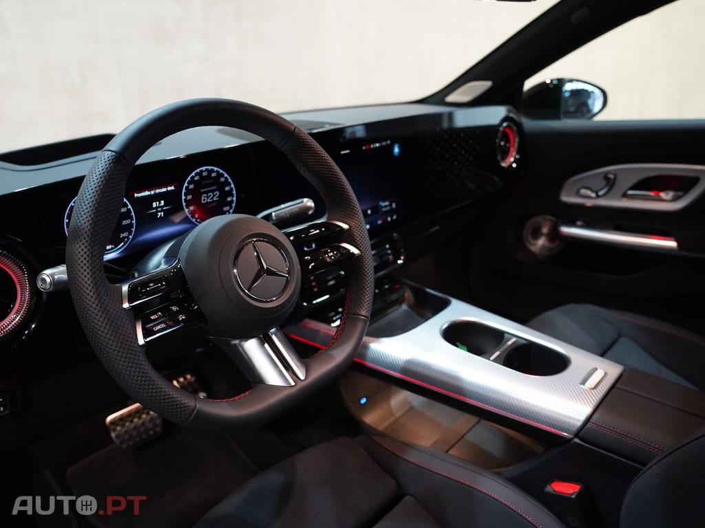 Mercedes-Benz CLA 250 com tecnologia EQ