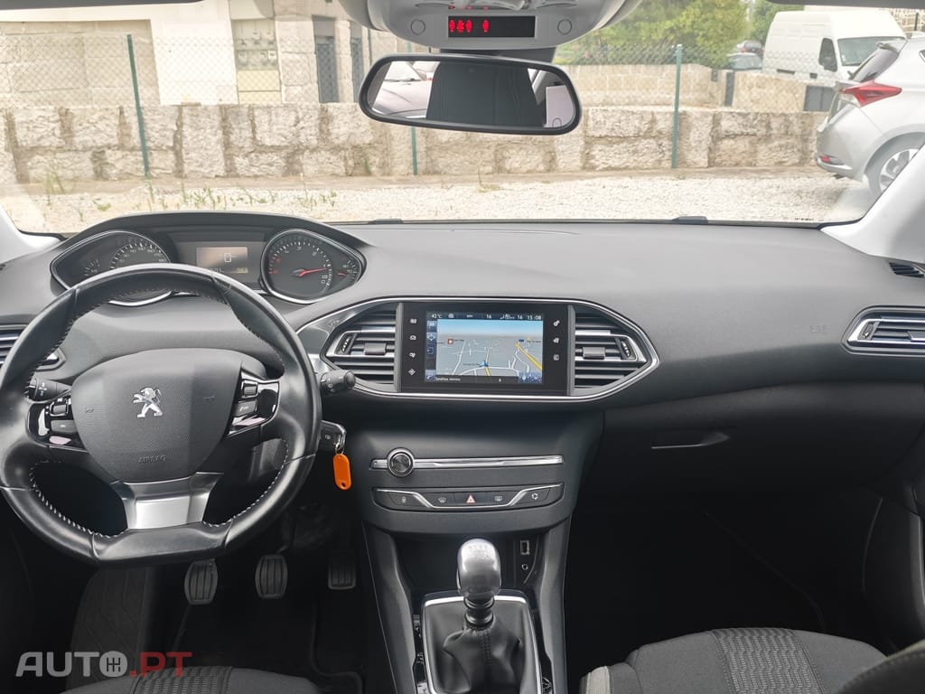 Peugeot 308 1.6 BlueHDi Style