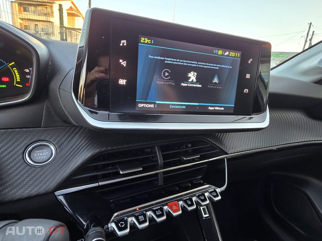 Peugeot E-208 50 kWh Style