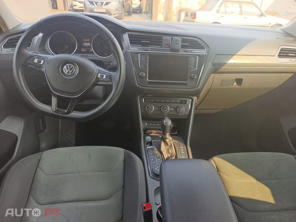 Volkswagen Tiguan 2.0 TDI Highline DSG 4Motion