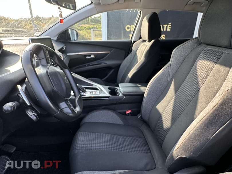 Peugeot 3008 1.5 BlueHDi Allure EAT8