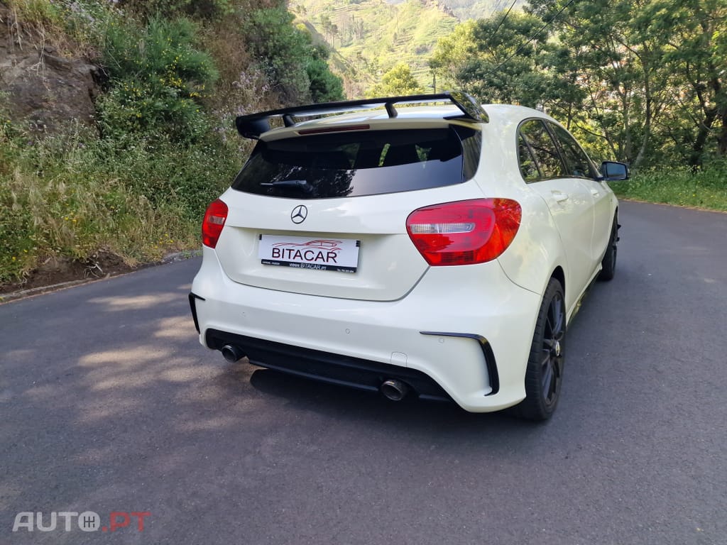 Mercedes-Benz A 180 d AMG Line