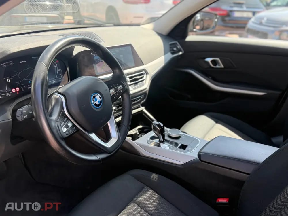 BMW 330 e Aut. Luxury Line