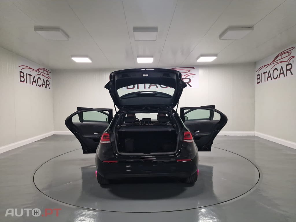 Mercedes-Benz A 250 E STYLE PLUS Hibrido Plug-In