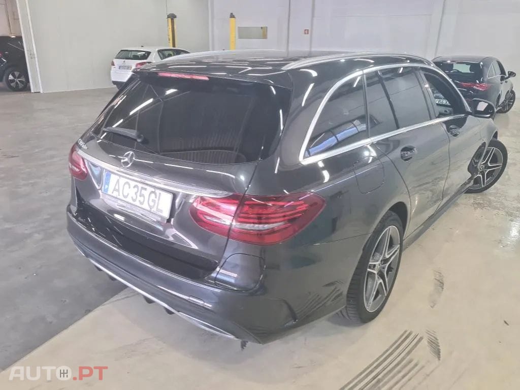 Mercedes-Benz C 300 de AMG Line