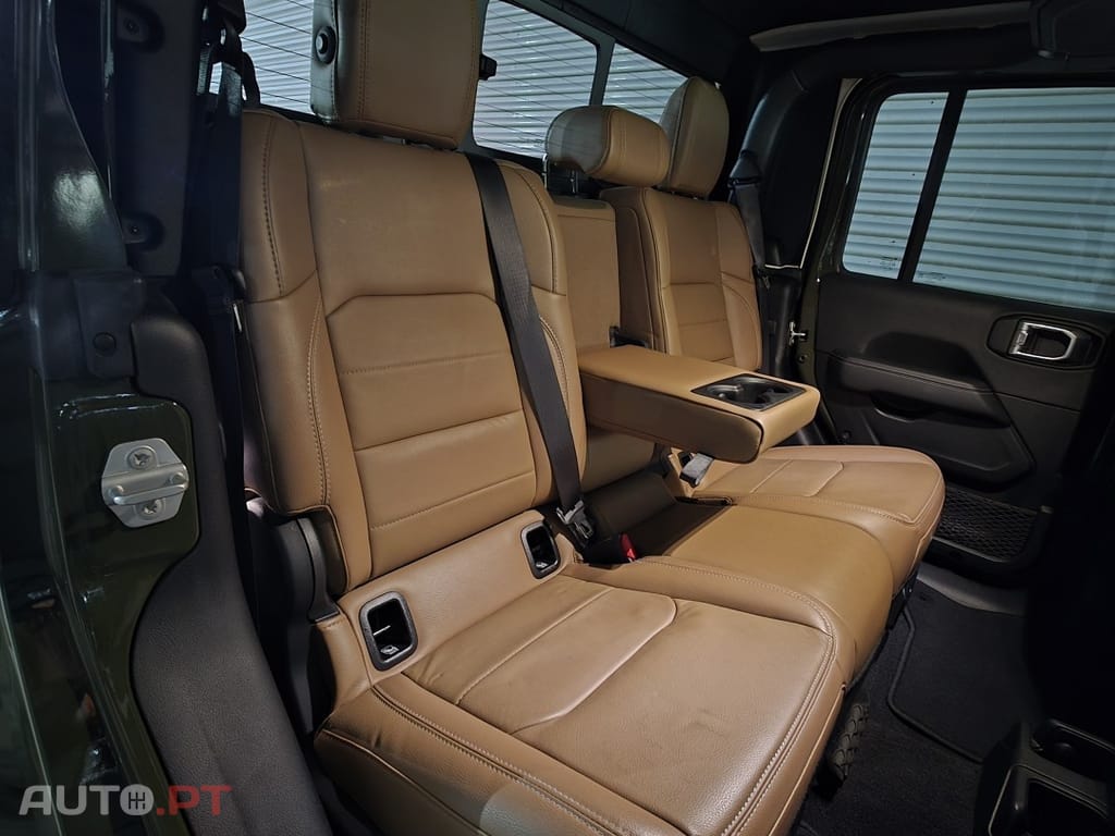 Jeep Gladiator 3.0 CRD Overland AT8