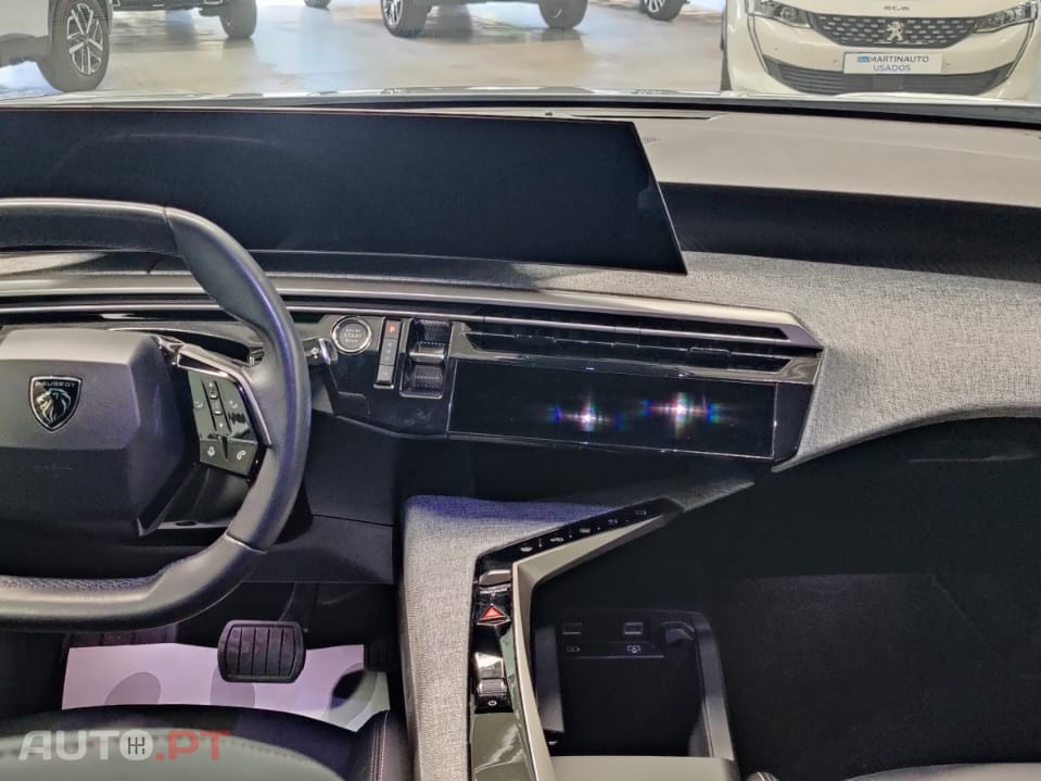 Peugeot 3008 1.2 Hybrid Allure e-DCS6